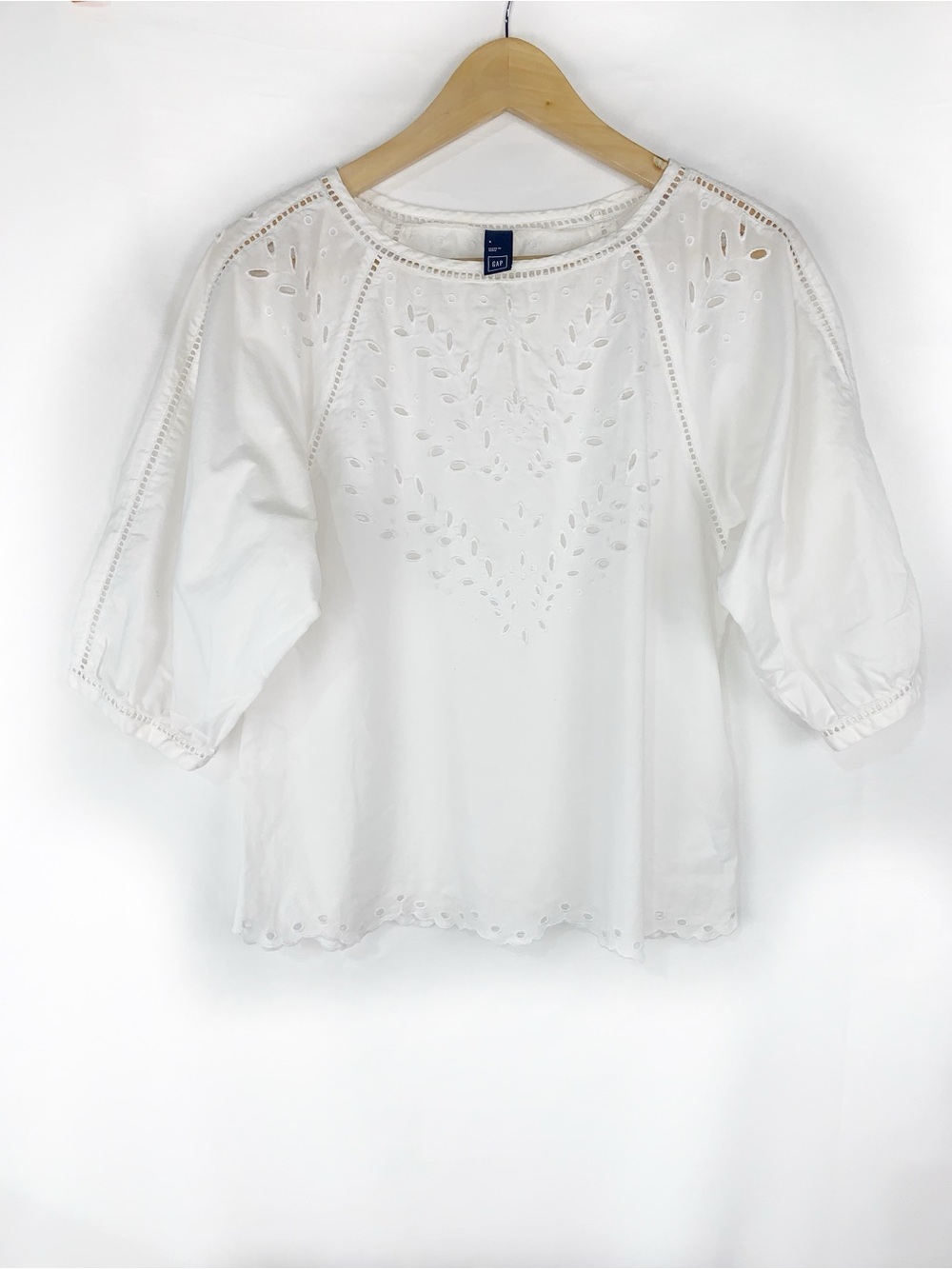 GAP White Cotton Eyelet Top - Picture 4 of 10
